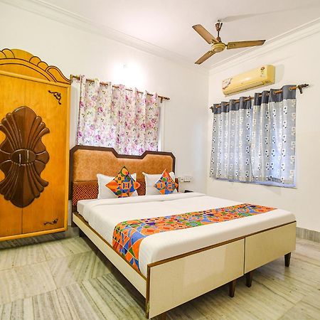 Fabexpress Astoria House Hotel โกลกาตา ภายนอก รูปภาพ